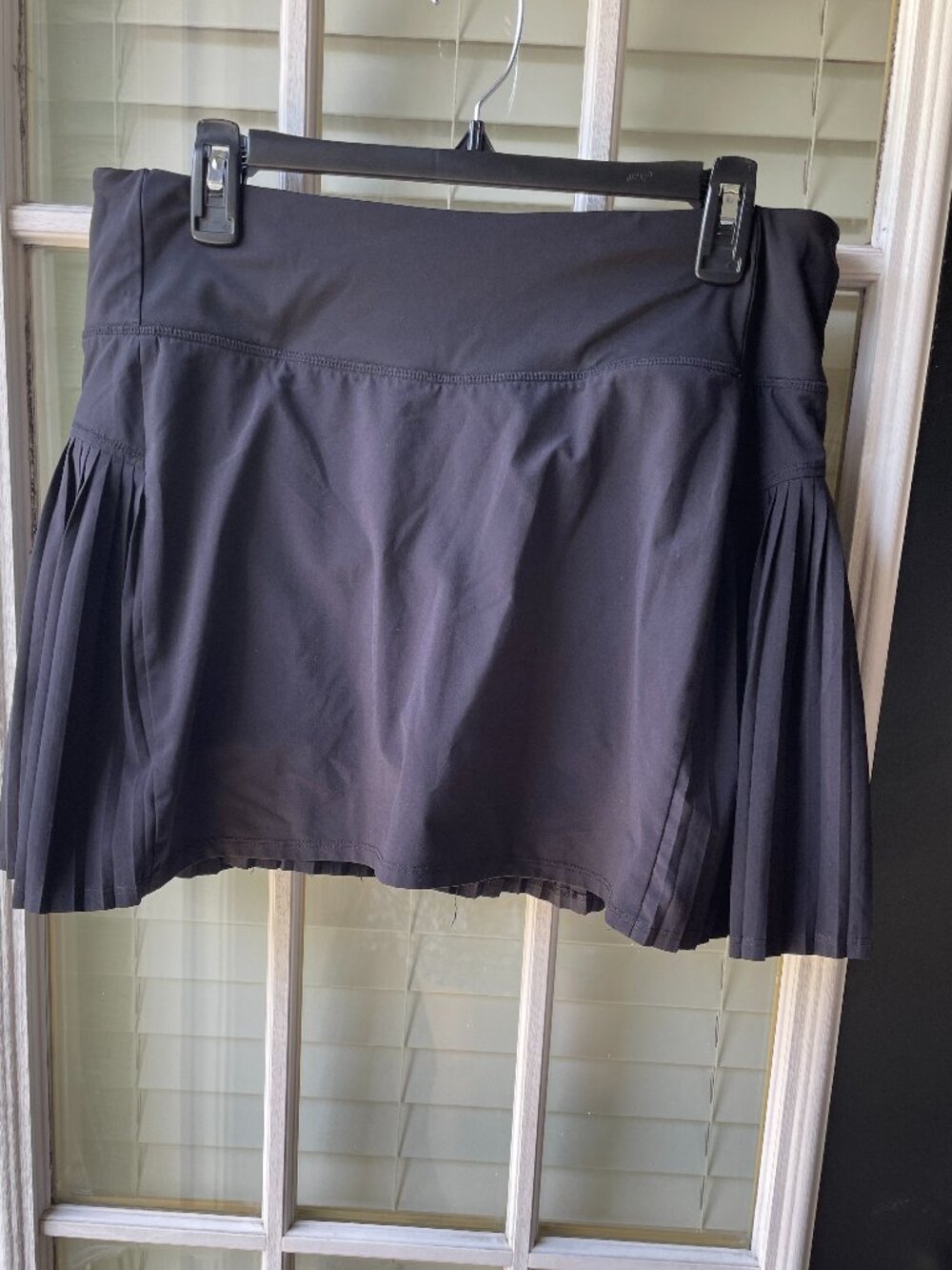 Athleta Women’s Black Backspin Pleated Tennis Skirt Skort - Picture 2 of 4